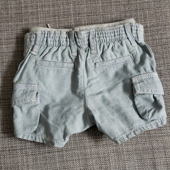 Baby Gap Cargo Short - Picture 2 of 4